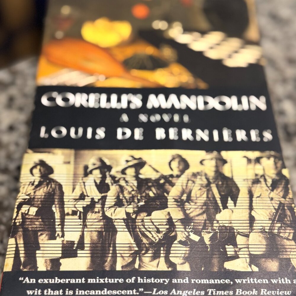 Corellis Mandolin Louis de Bernieres Paperback